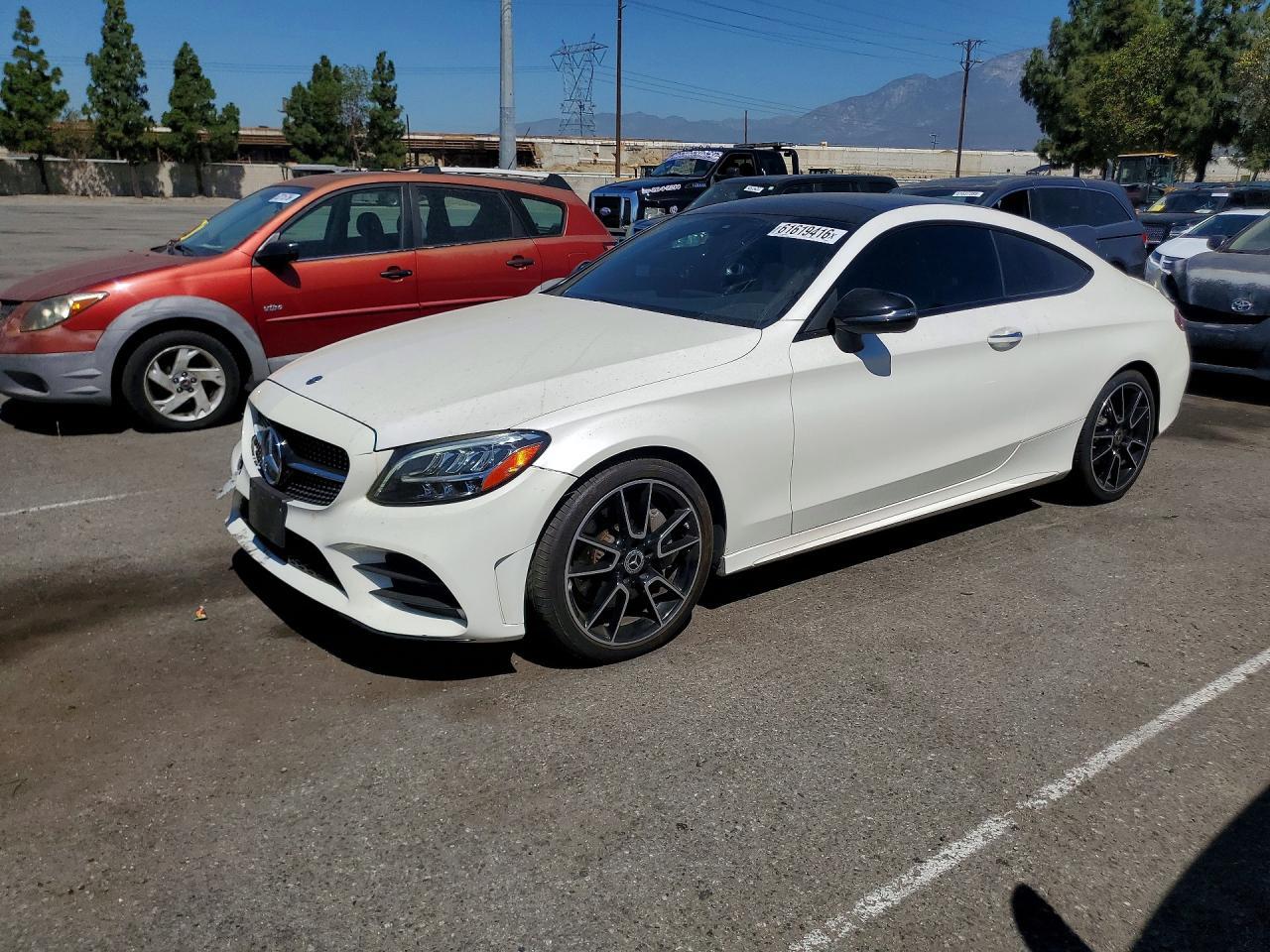 2019 Mercedes-Benz C 300 - zdjęcie główne