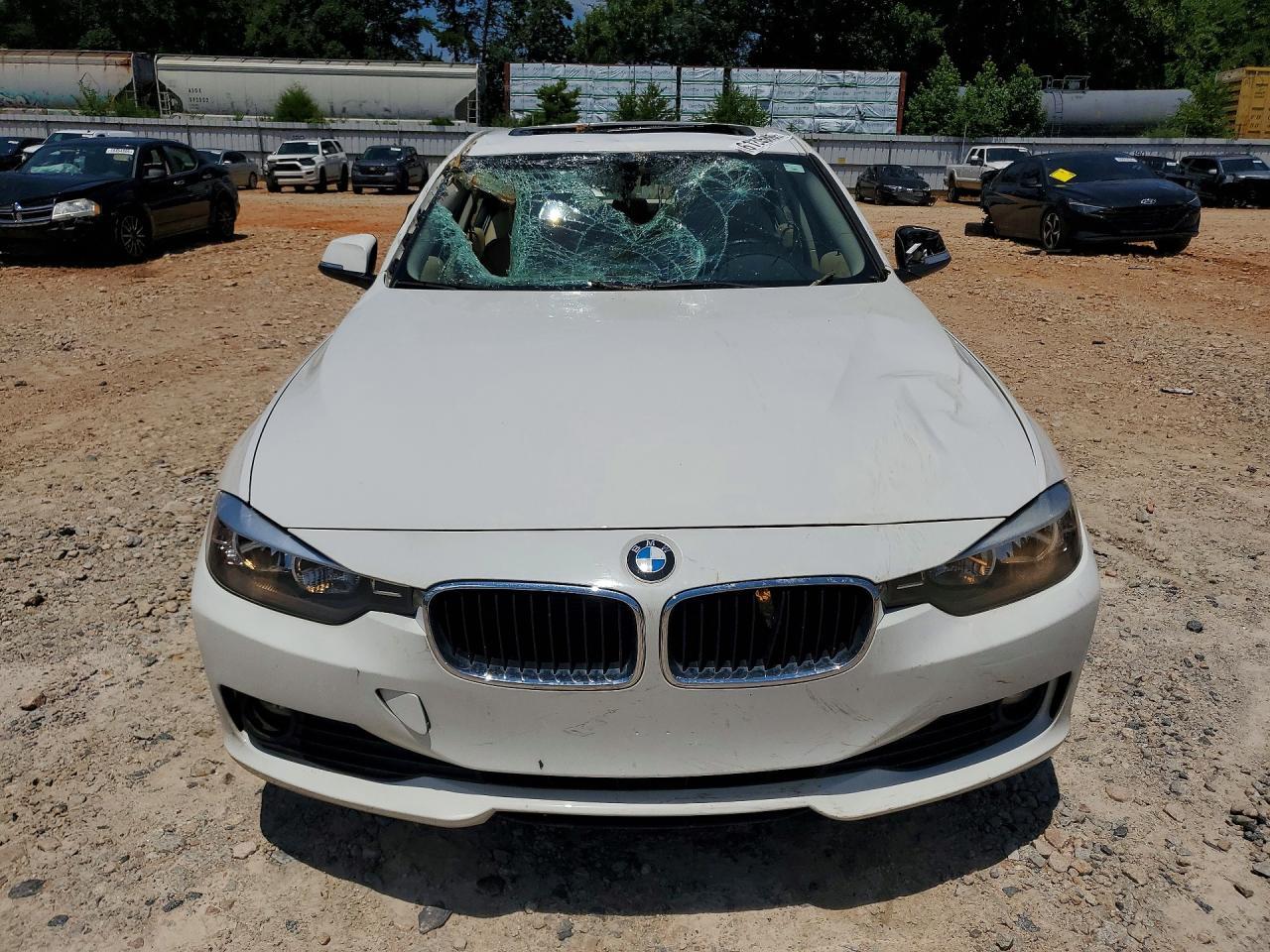 2014 BMW 320 I xDrive - zdjęcie 5