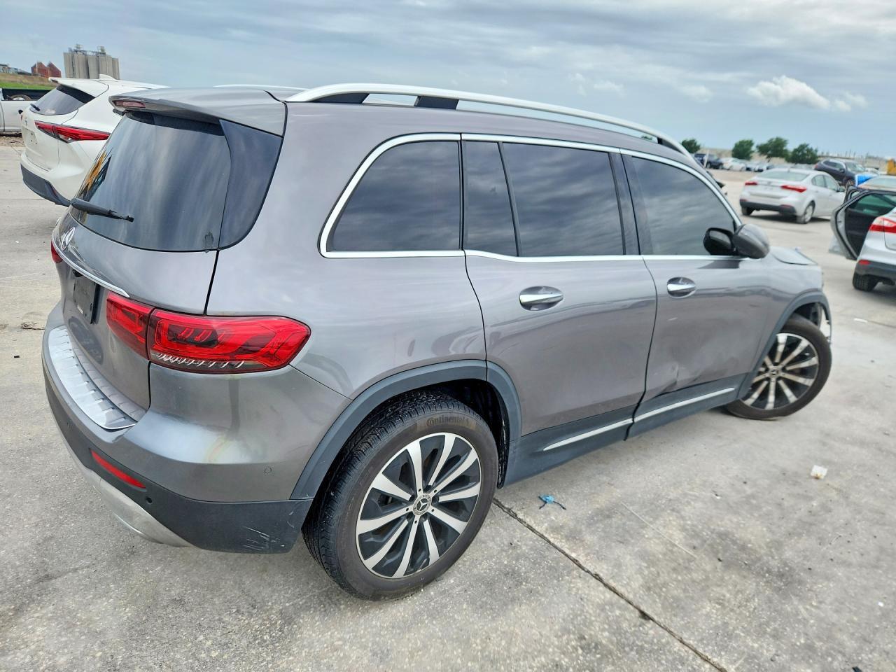 2022 Mercedes-Benz Glb 250 - zdjęcie 3