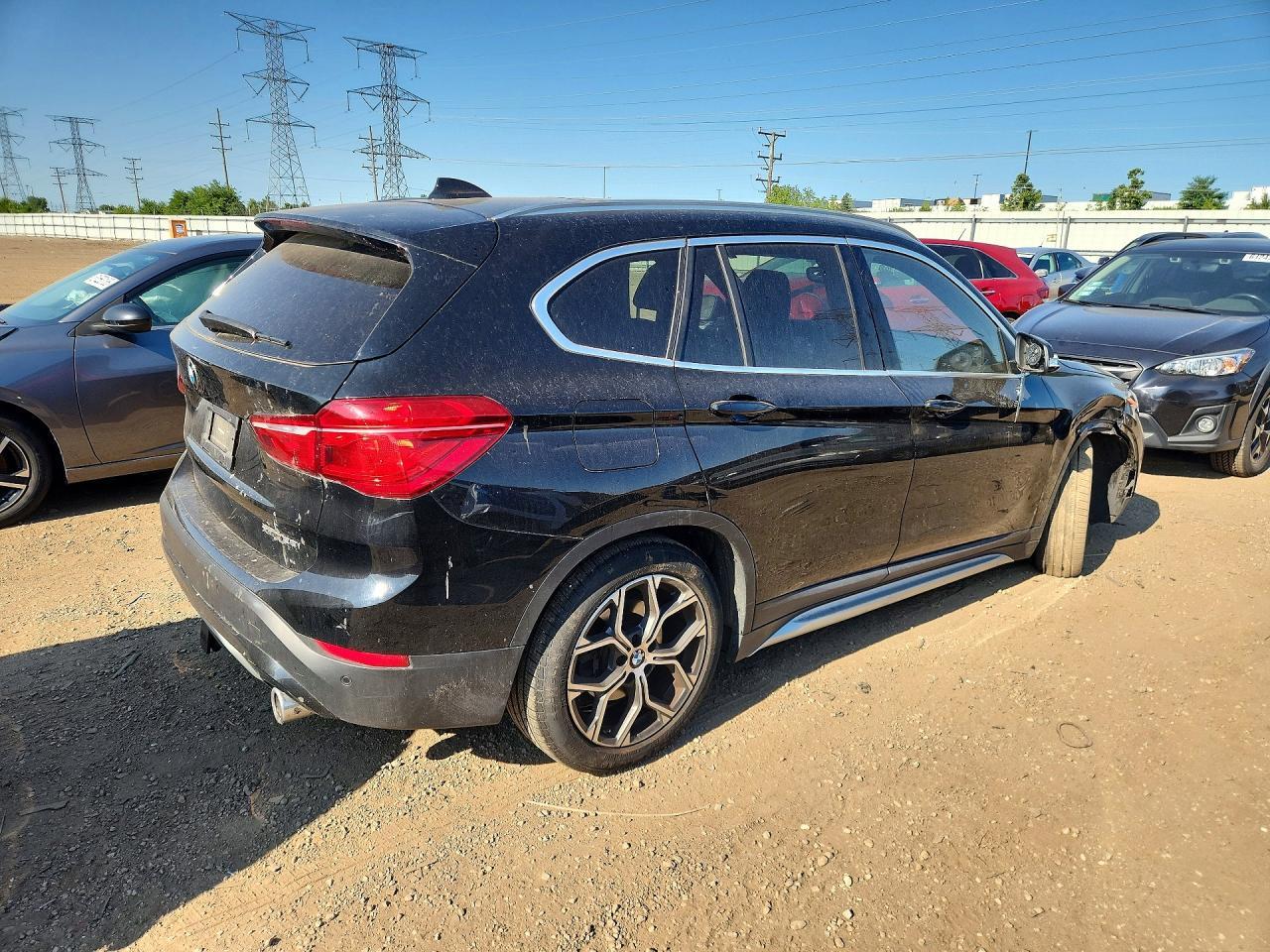 2022 BMW X1 xDrive28I - zdjęcie 3