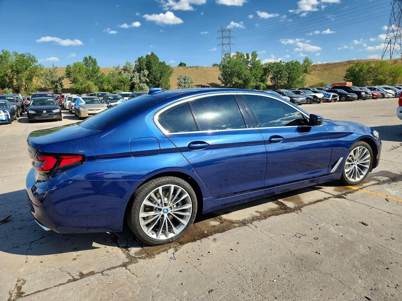 2023 BMW 530Xe - zdjęcie 3