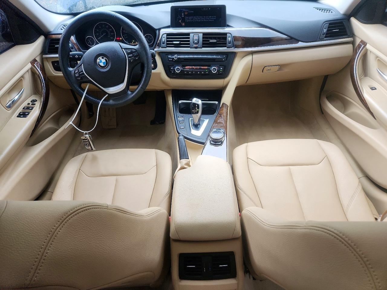 2015 BMW Seria 3 328i - zdjęcie 8