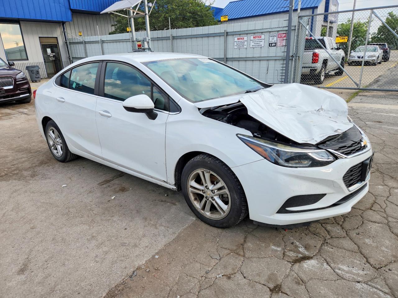 2016 Chevrolet Cruze Lt - zdjęcie 4