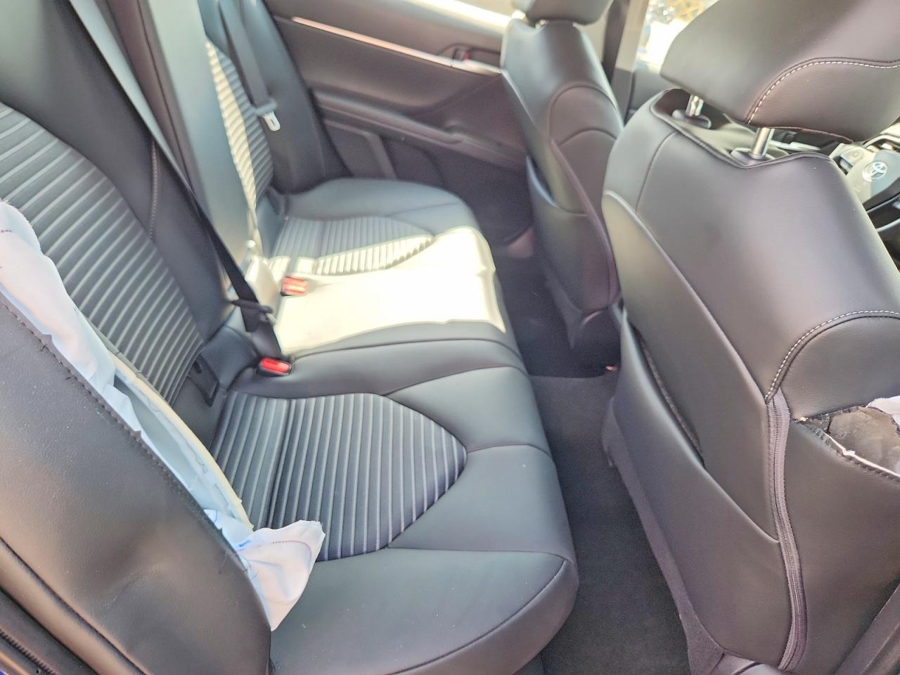 2024 Toyota Camry Hybrid Se Nightshade - zdjęcie 10