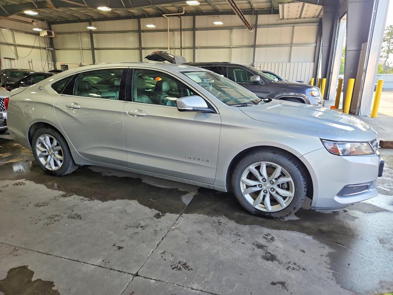 2016 Chevrolet Impala Lt - zdjęcie 4