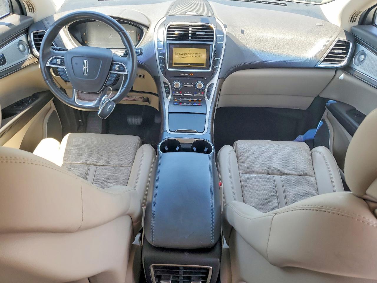 2019 Lincoln Nautilus Reserve - zdjęcie 8