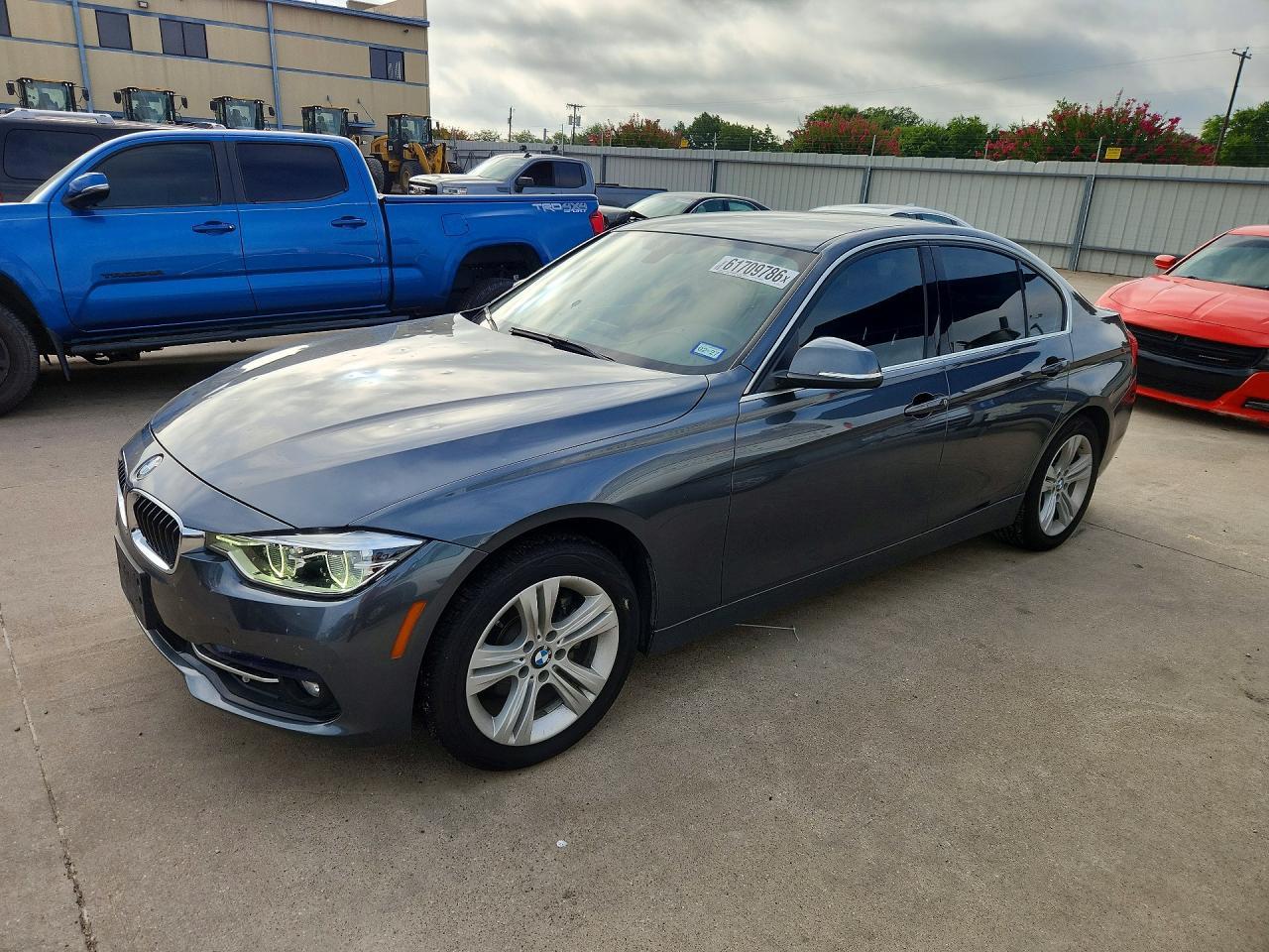 2018 BMW 330 I - zdjęcie główne