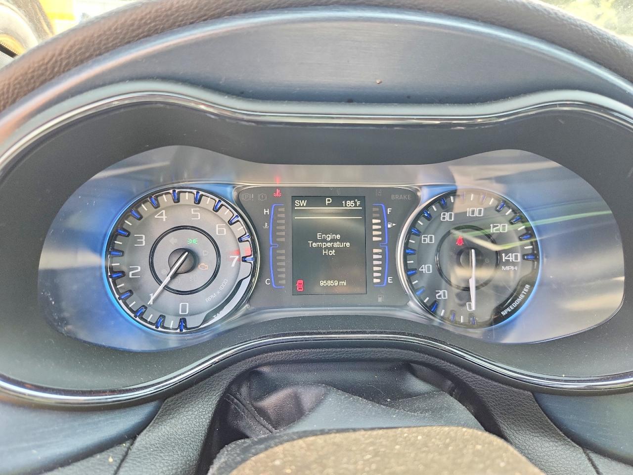 2015 Chrysler 200 S - zdjęcie 9