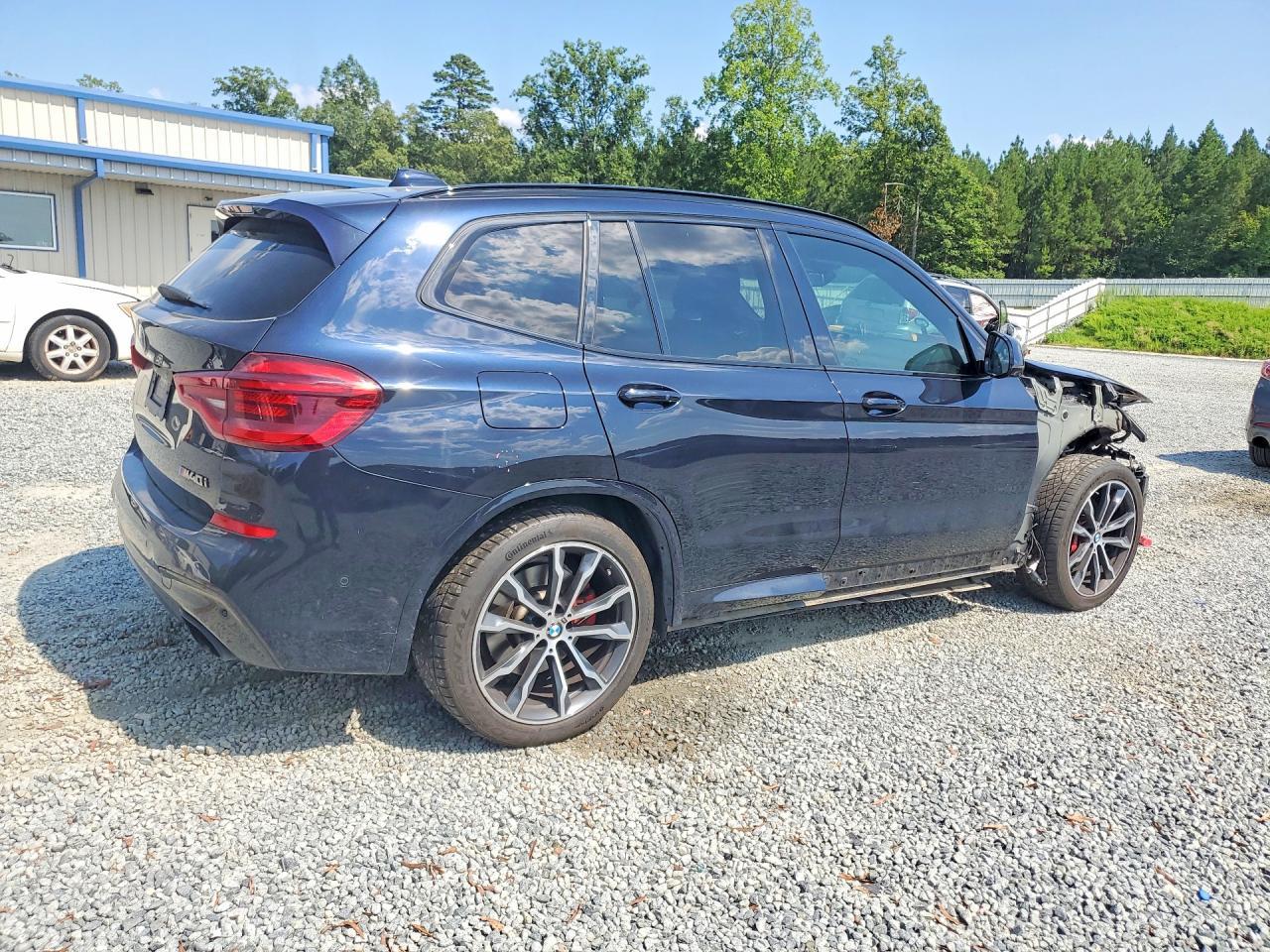 2021 BMW X3 xDrivem40I - zdjęcie 3