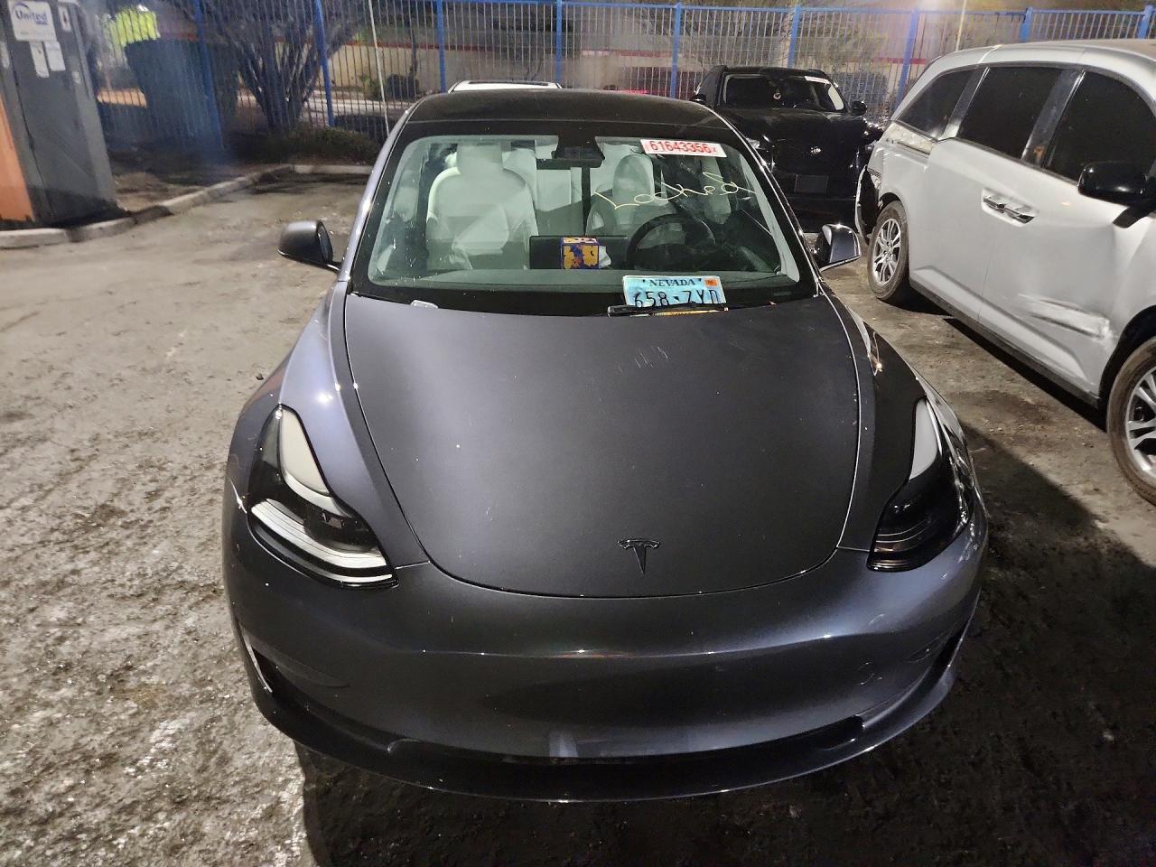 2023 Tesla Model 3 - zdjęcie 5