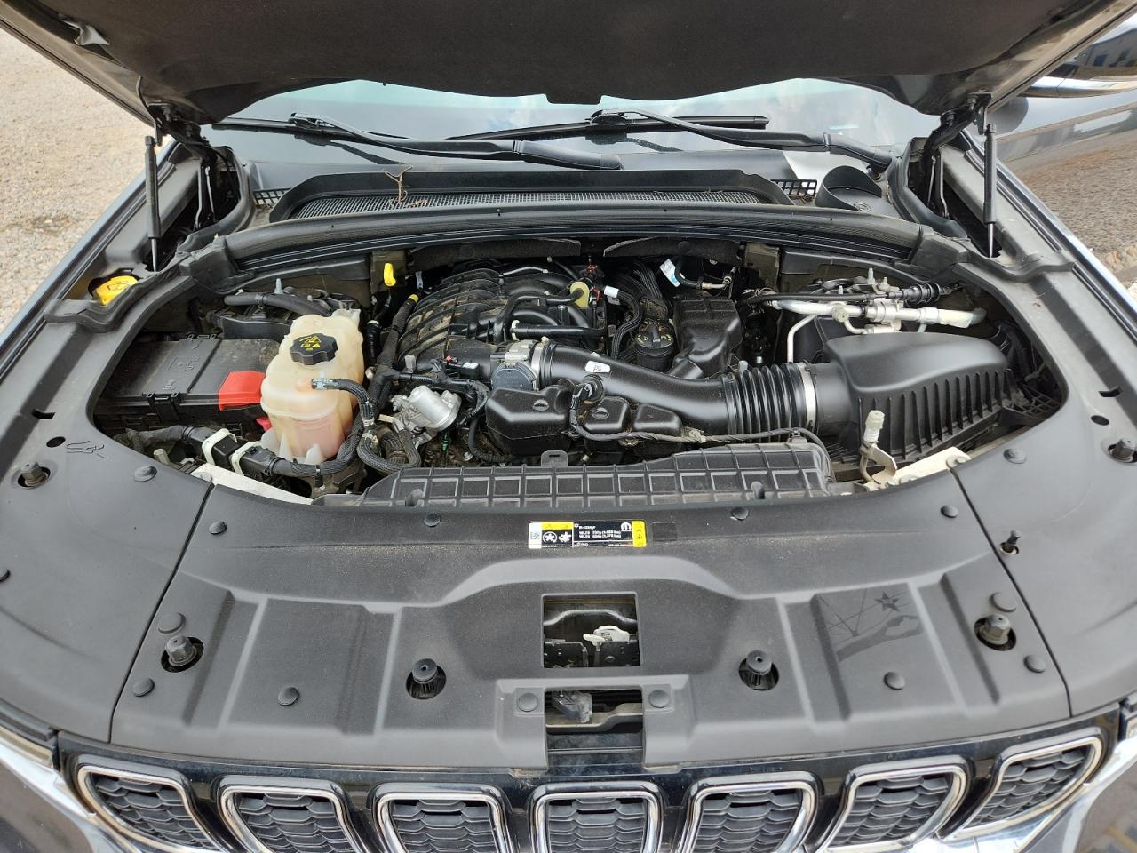 2022 Jeep Grand Cherokee Limited - zdjęcie 12