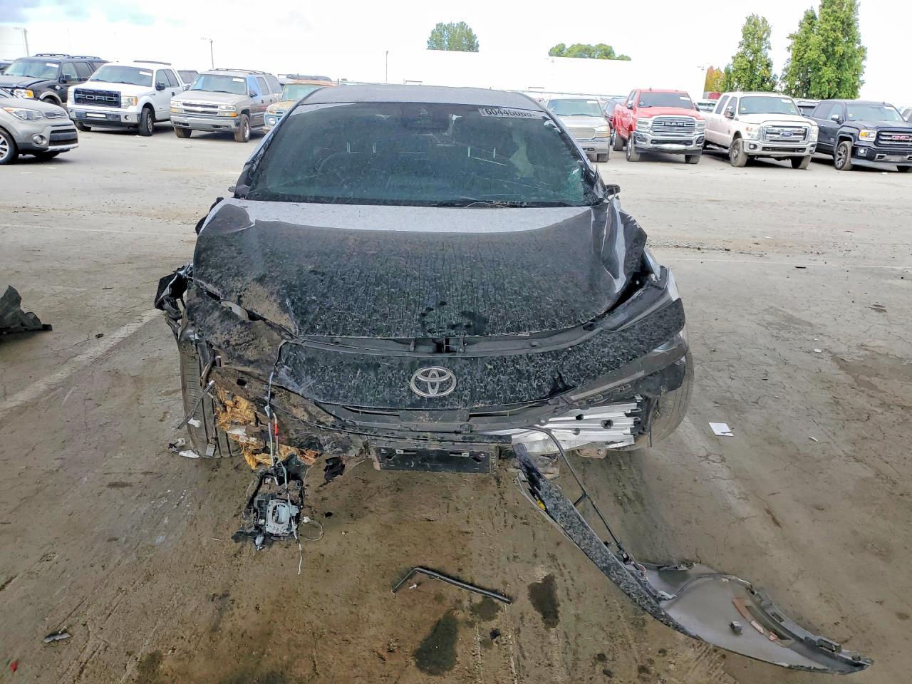 2024 Toyota Prius Le - zdjęcie 5