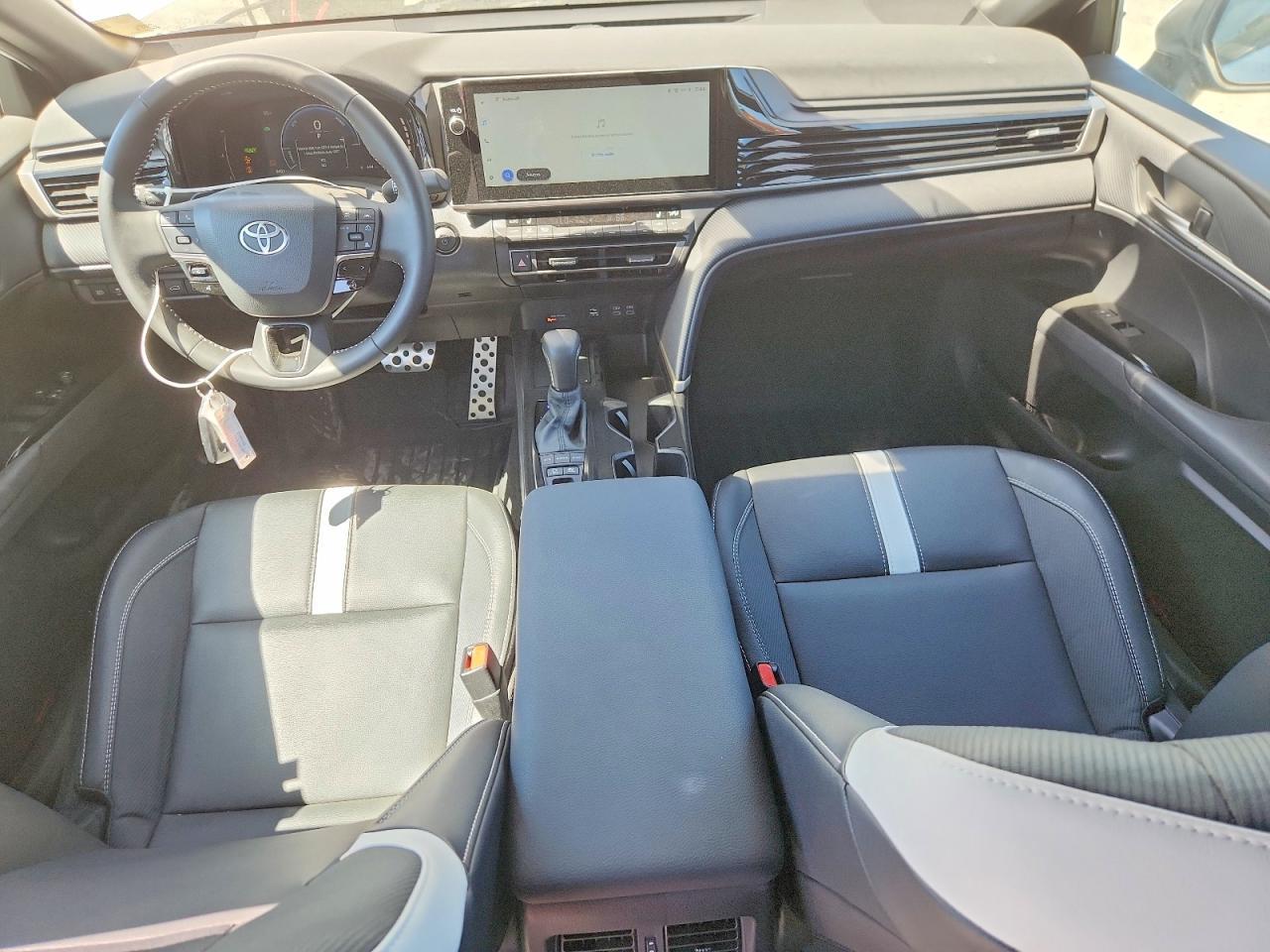 2026 Toyota Camry Se - zdjęcie 8