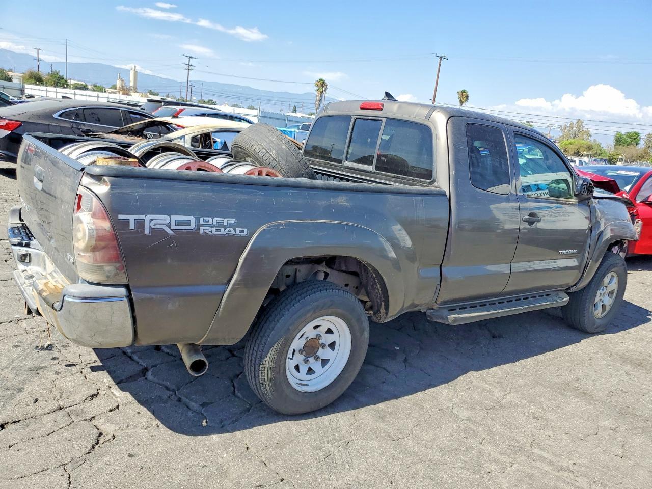 2014 Toyota Tacoma V6 - zdjęcie 3