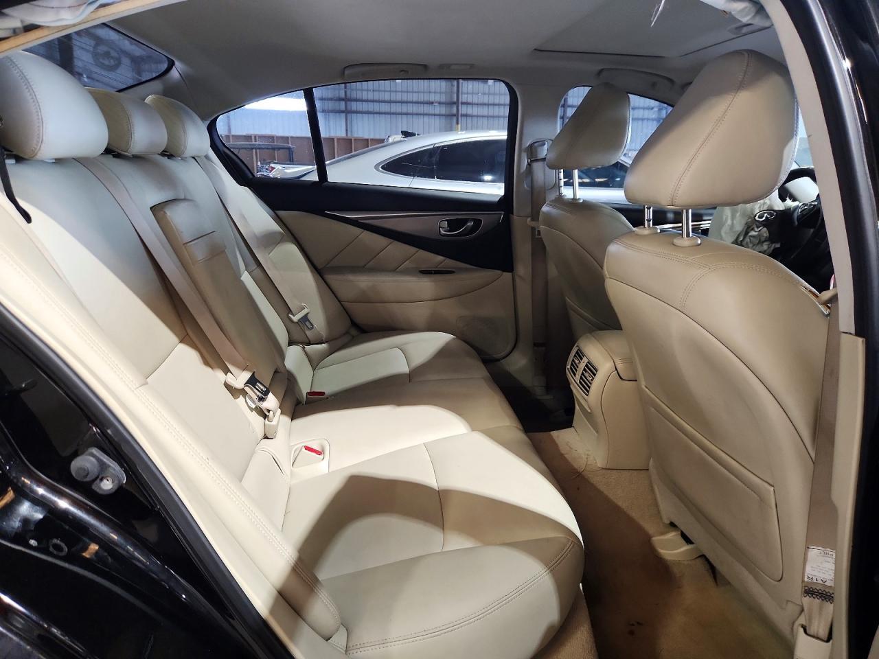 2016 Infiniti Q50 3.0T Premium - zdjęcie 10