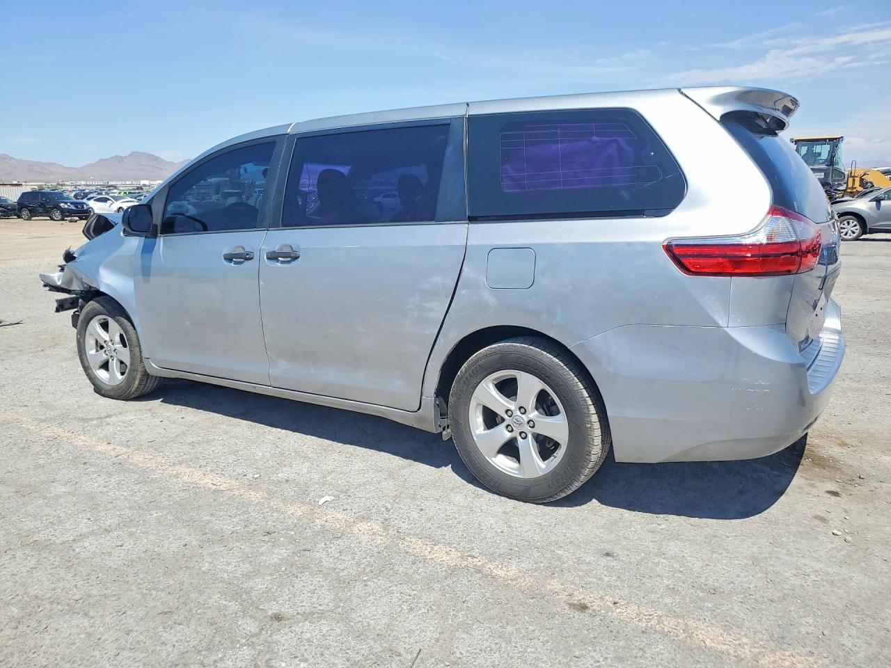 2016 Toyota Sienna L 7-Passenger - zdjęcie 2