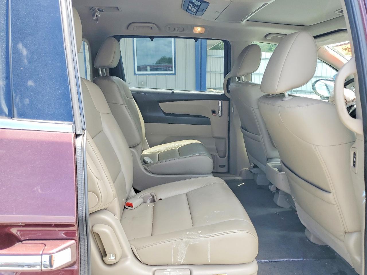 2015 Honda Odyssey Touring - zdjęcie 21