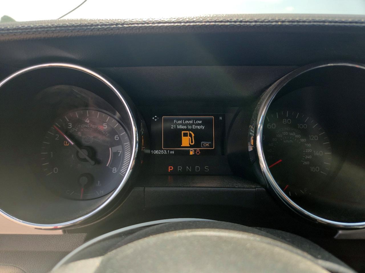 2017 Ford Mustang - zdjęcie 9