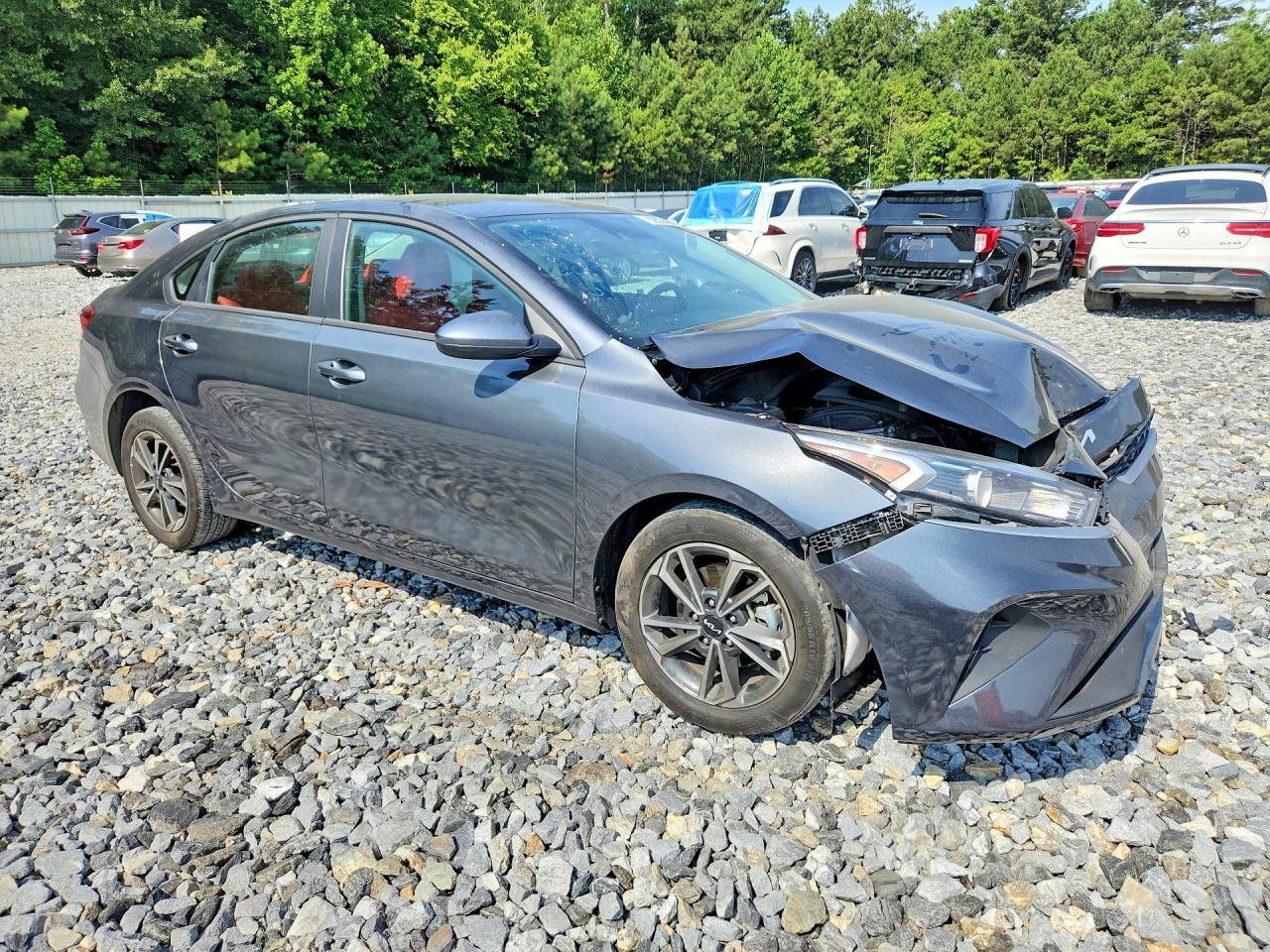 2024 Kia Forte Lxs - zdjęcie 4