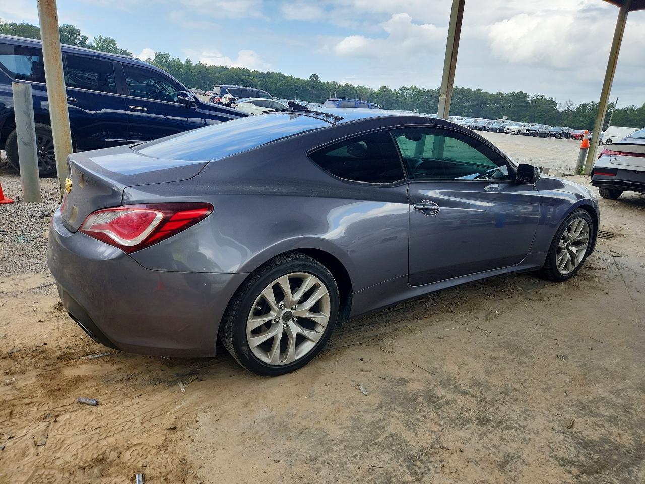 2016 Hyundai Genesis Coupe 3.8 - zdjęcie 3