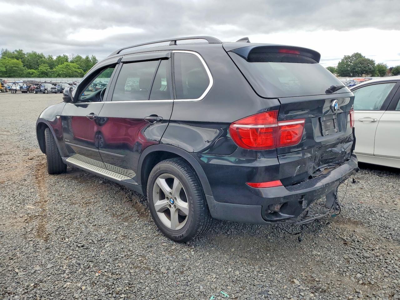 2013 BMW X5 xDrive35I - zdjęcie 2