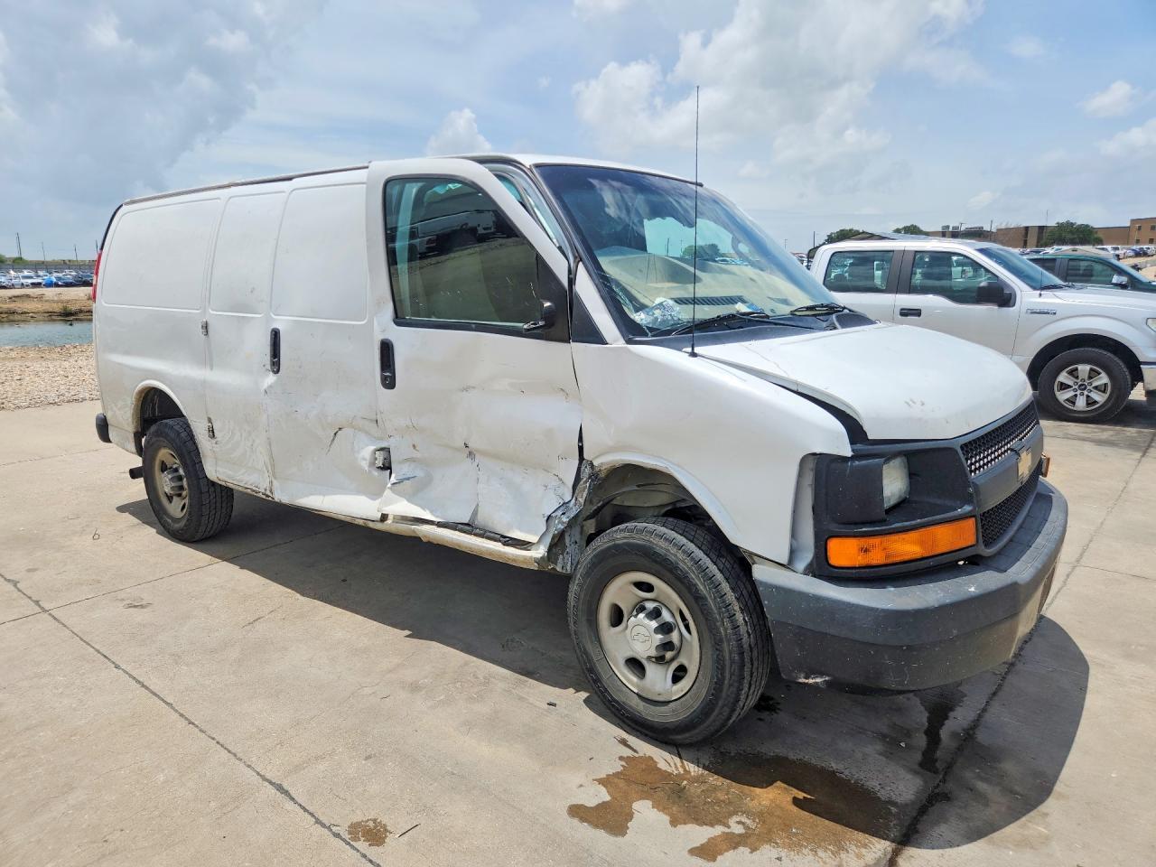 2016 Chevrolet Express G2500 - zdjęcie 4
