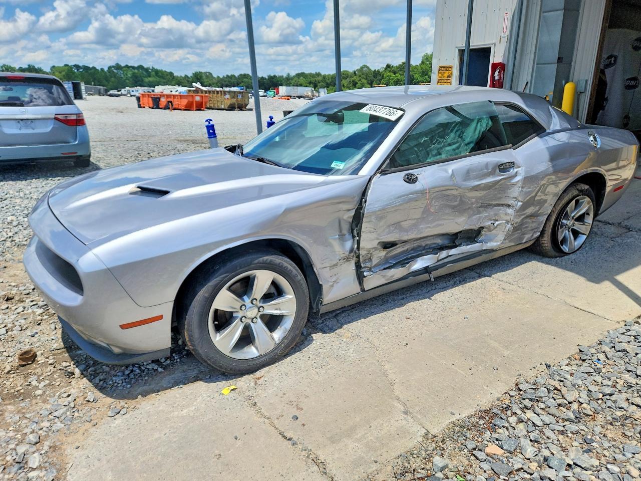 2015 Dodge Challenger Sxt - zdjęcie główne