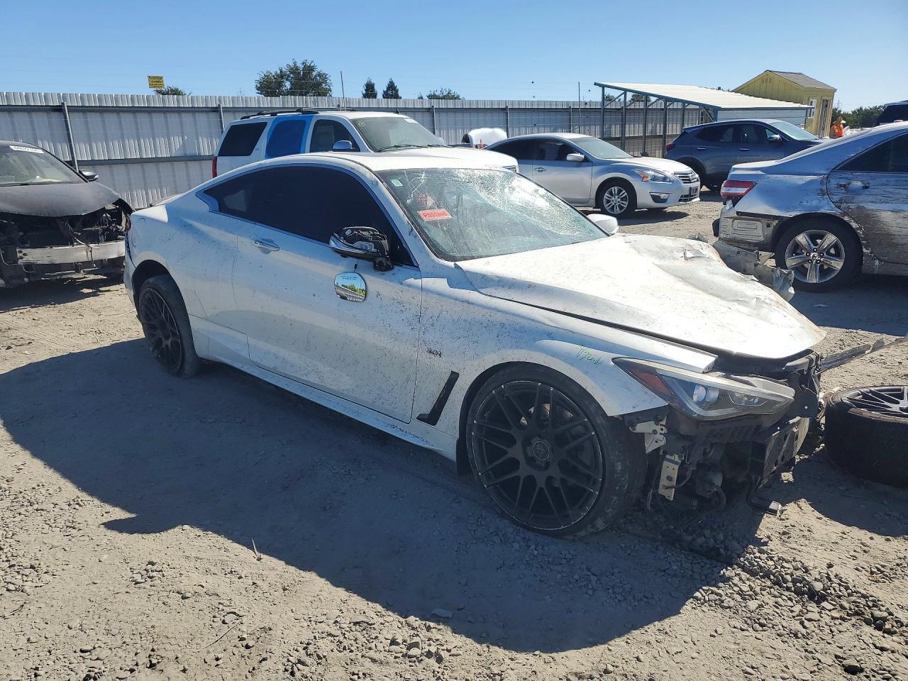 2017 Infiniti Q60 3.0T Premium - zdjęcie 4