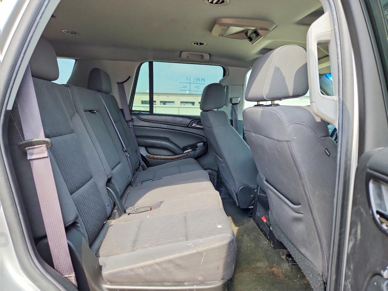 2016 Chevrolet Tahoe K1500 Ls - zdjęcie 11