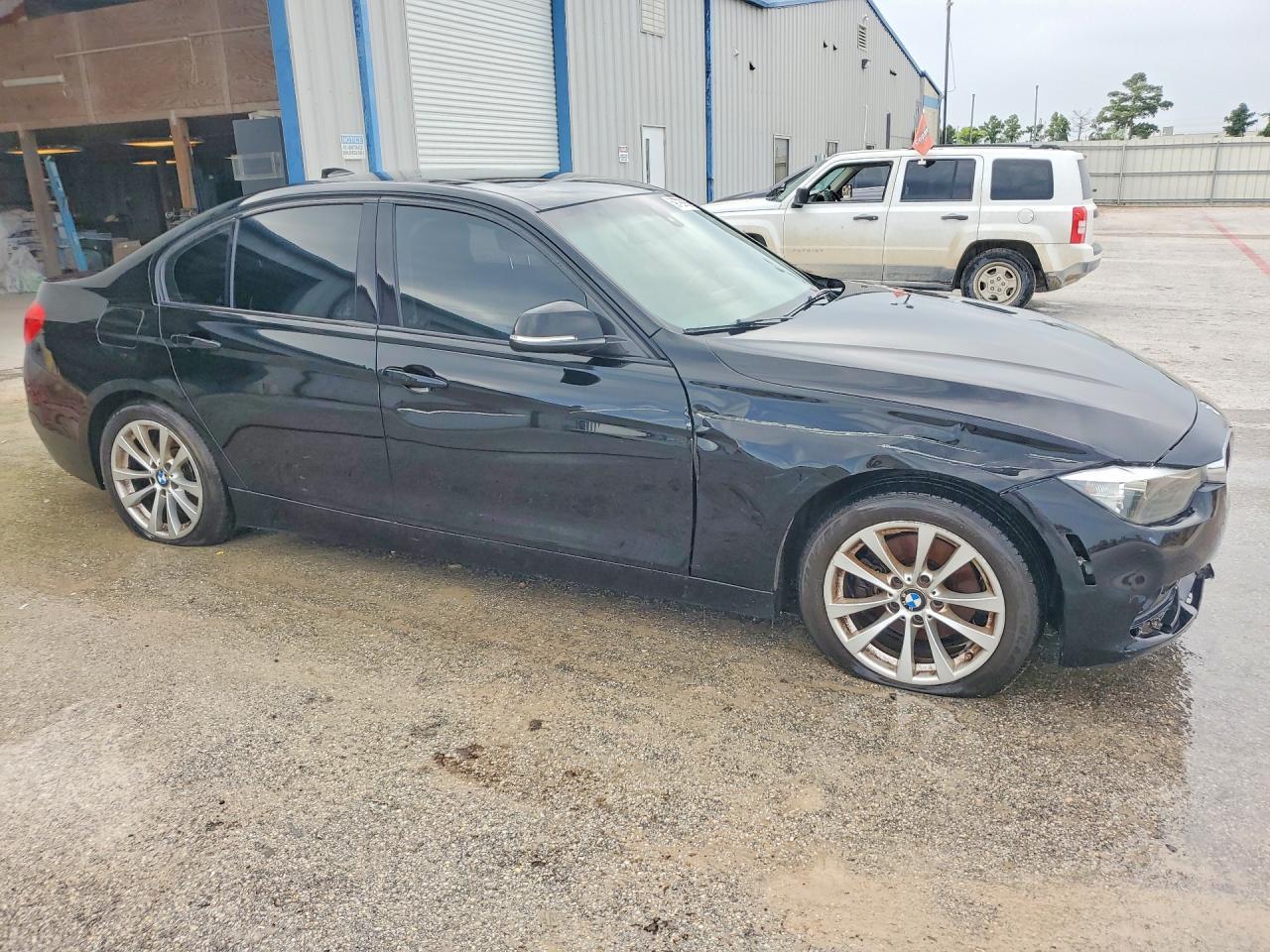 2017 BMW 320 I - zdjęcie 4
