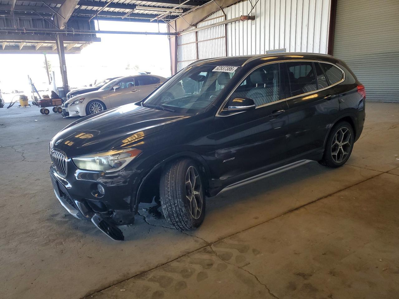 2016 BMW X1 xDrive28I - zdjęcie główne