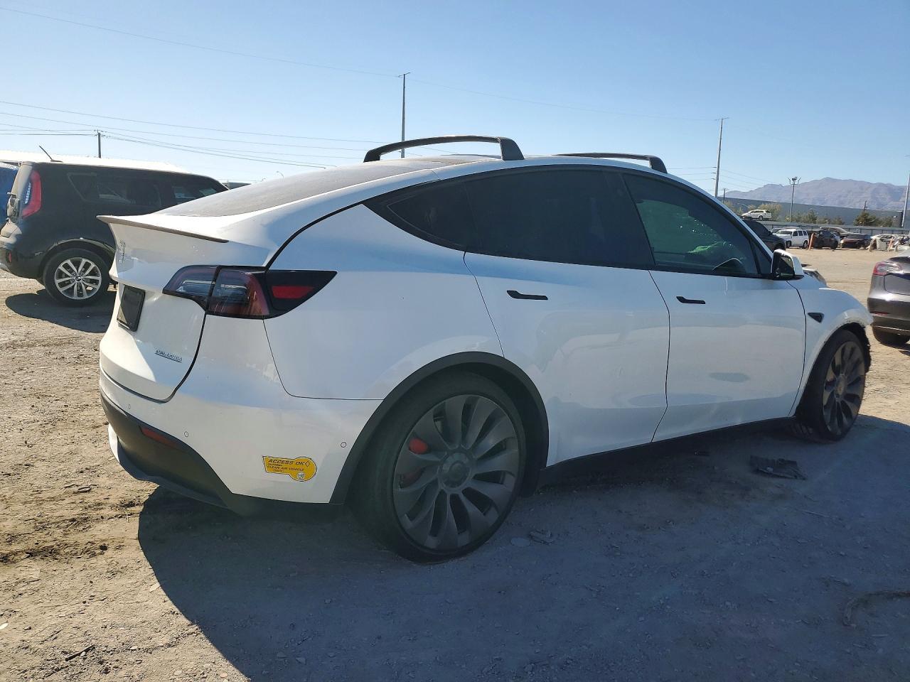 2022 Tesla Model Y - zdjęcie 3