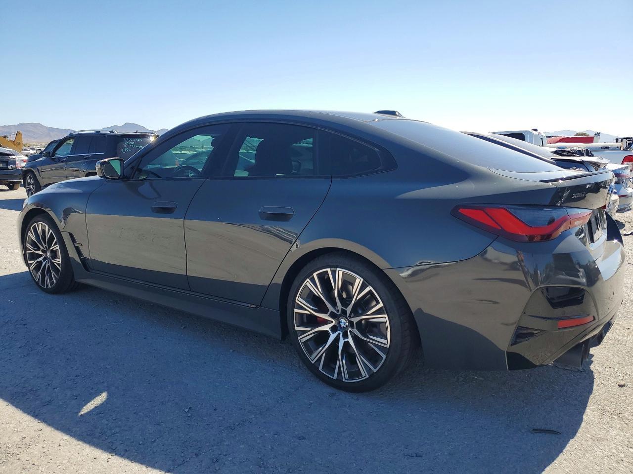 2022 BMW Seria 4 M440i - zdjęcie 2
