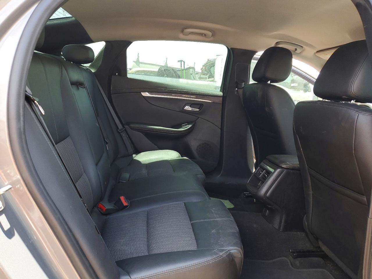 2019 Chevrolet Impala Lt - zdjęcie 10