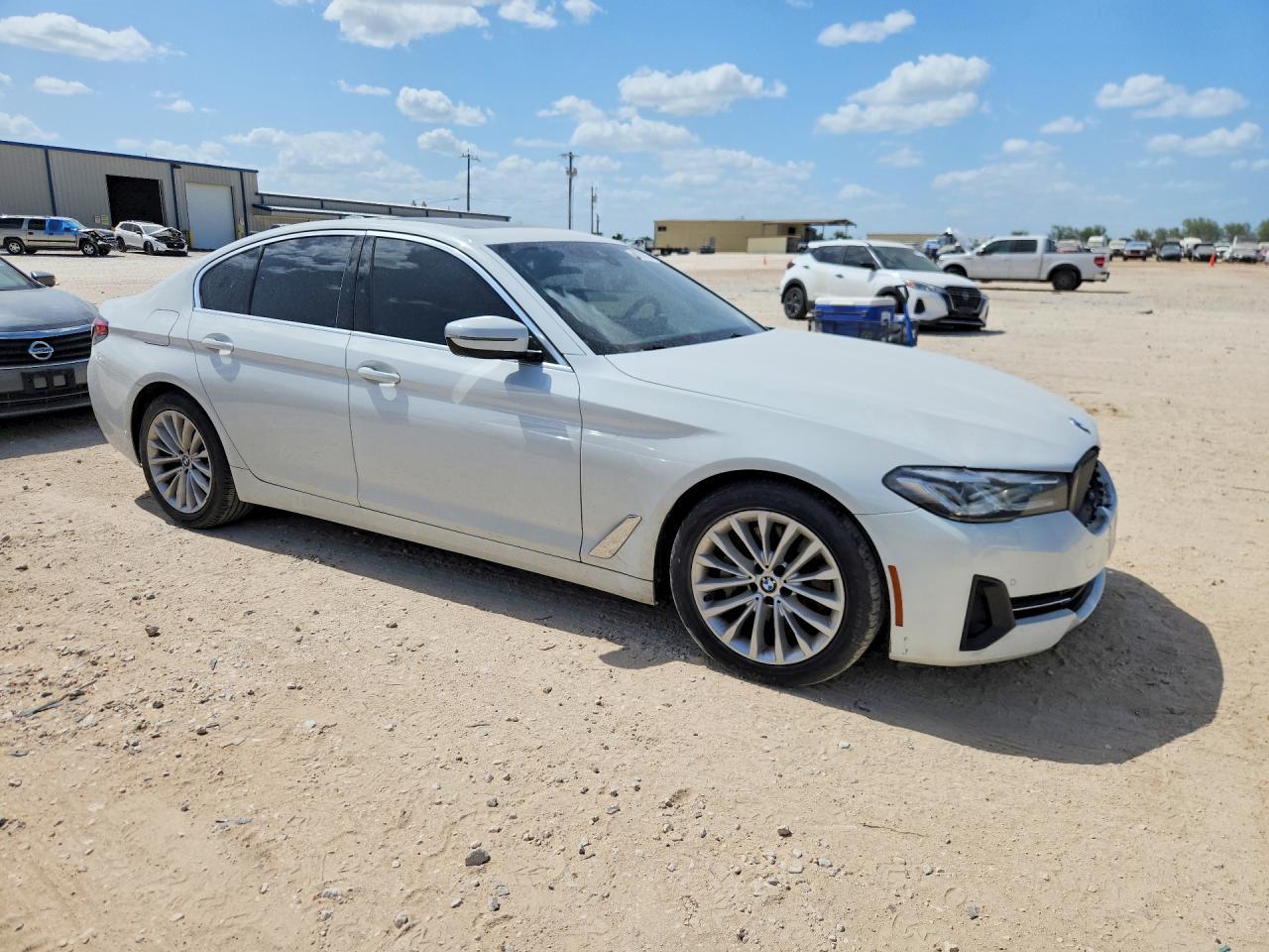 2021 BMW Seria 5 530i - zdjęcie 4