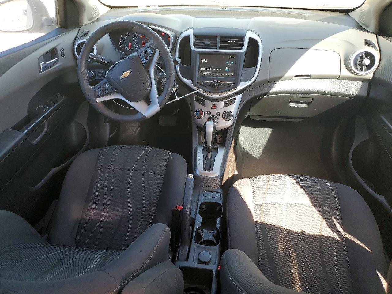 2017 Chevrolet Sonic Lt - zdjęcie 8