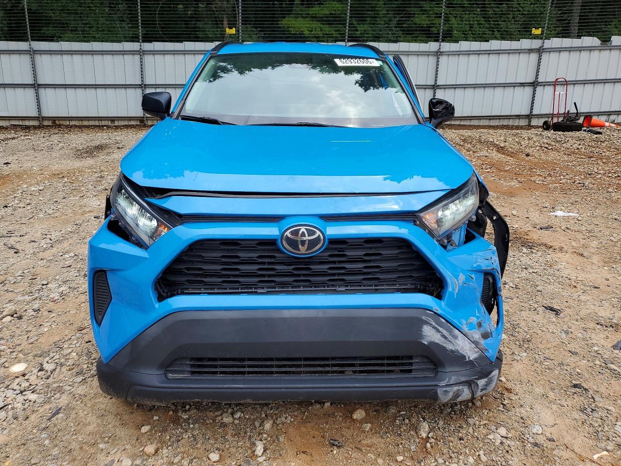 2021 Toyota Rav4 Le - zdjęcie 5
