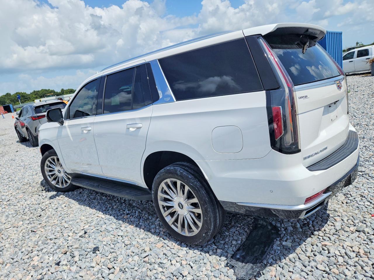 2021 Cadillac Escalade Premium Luxury - zdjęcie 2
