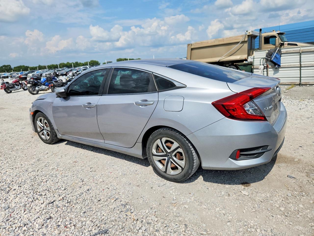 2017 Honda Civic Lx - zdjęcie 2