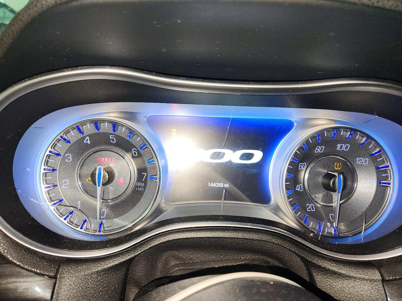 2018 Chrysler 300 Touring - zdjęcie 9