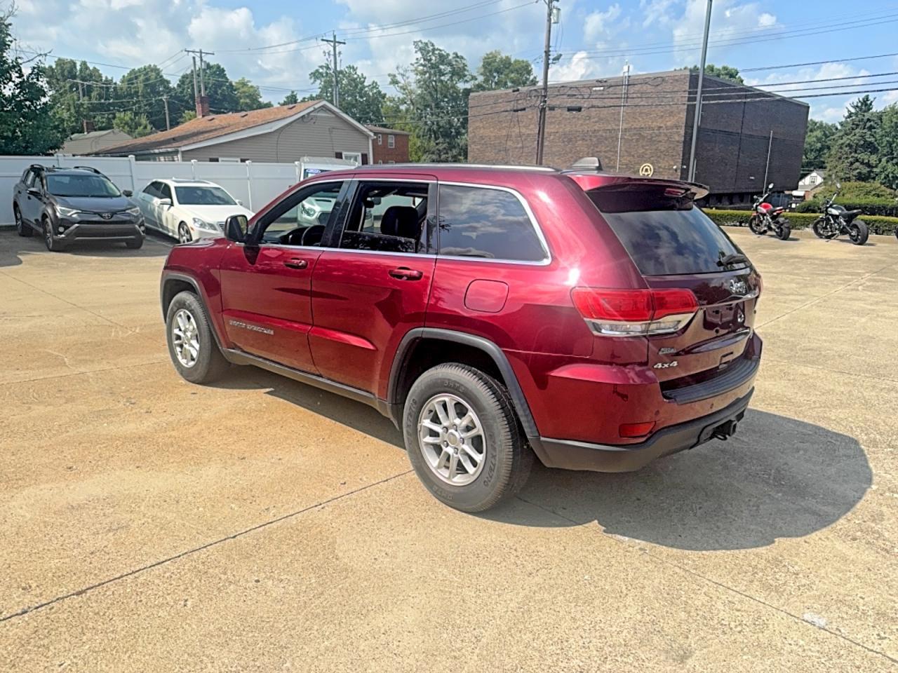 2018 Jeep Grand Cherokee Laredo - zdjęcie 3