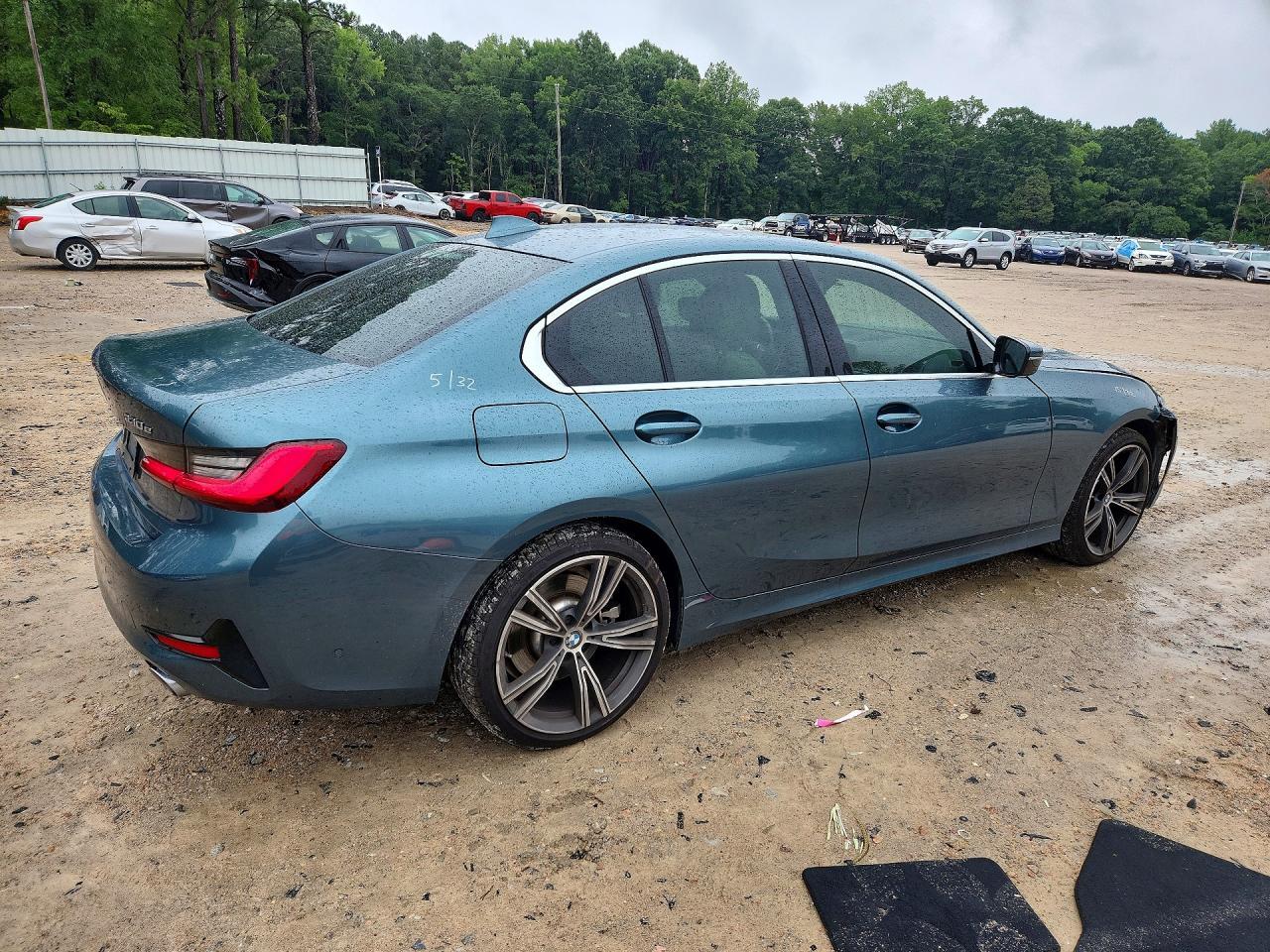 2021 BMW 330E - zdjęcie 3