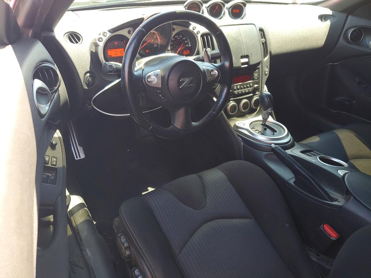 2015 Nissan 370Z Sport - zdjęcie 8