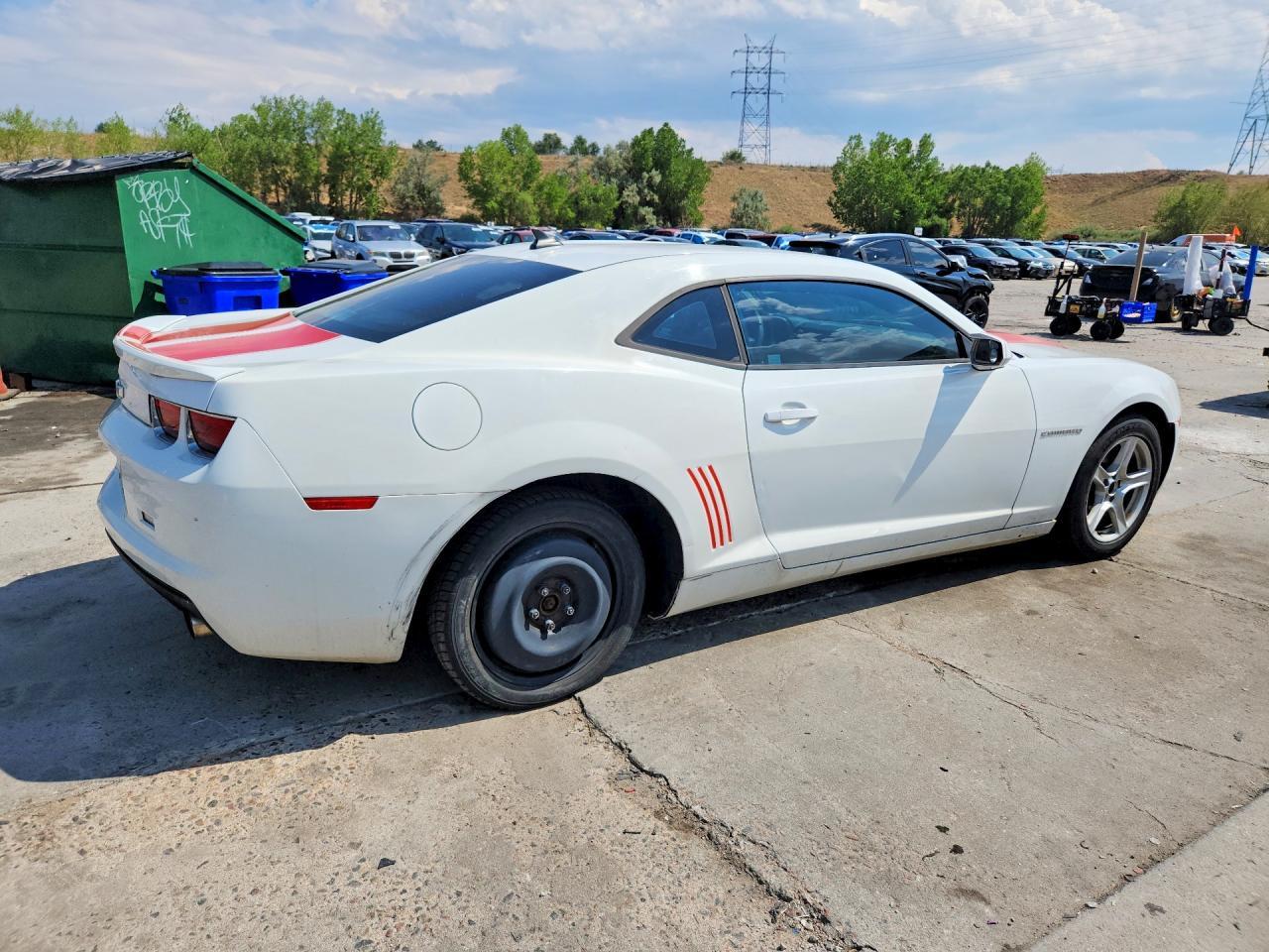 2013 Chevrolet Camaro Ls - zdjęcie 3