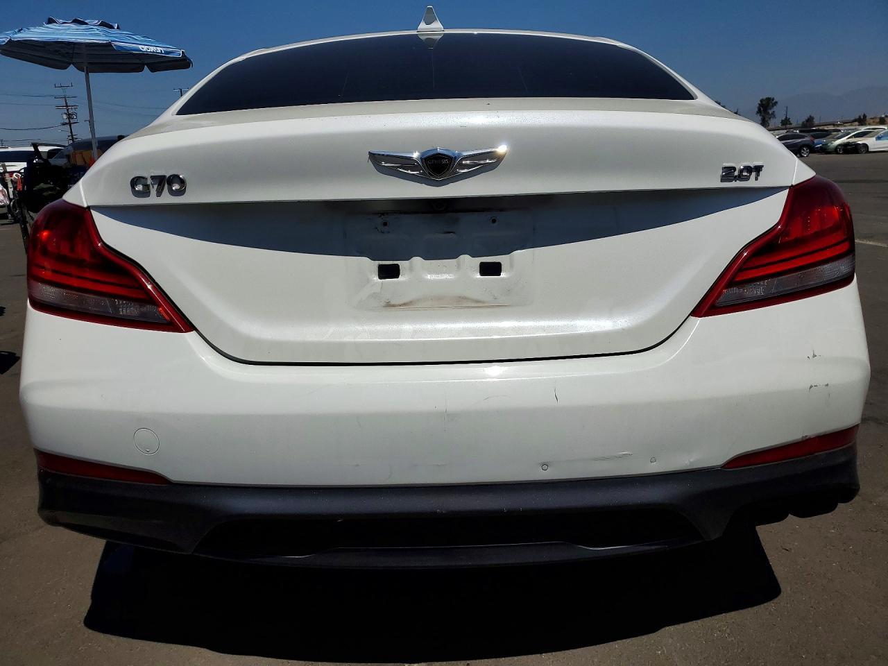 2020 Genesis G70 2.0T - zdjęcie 6