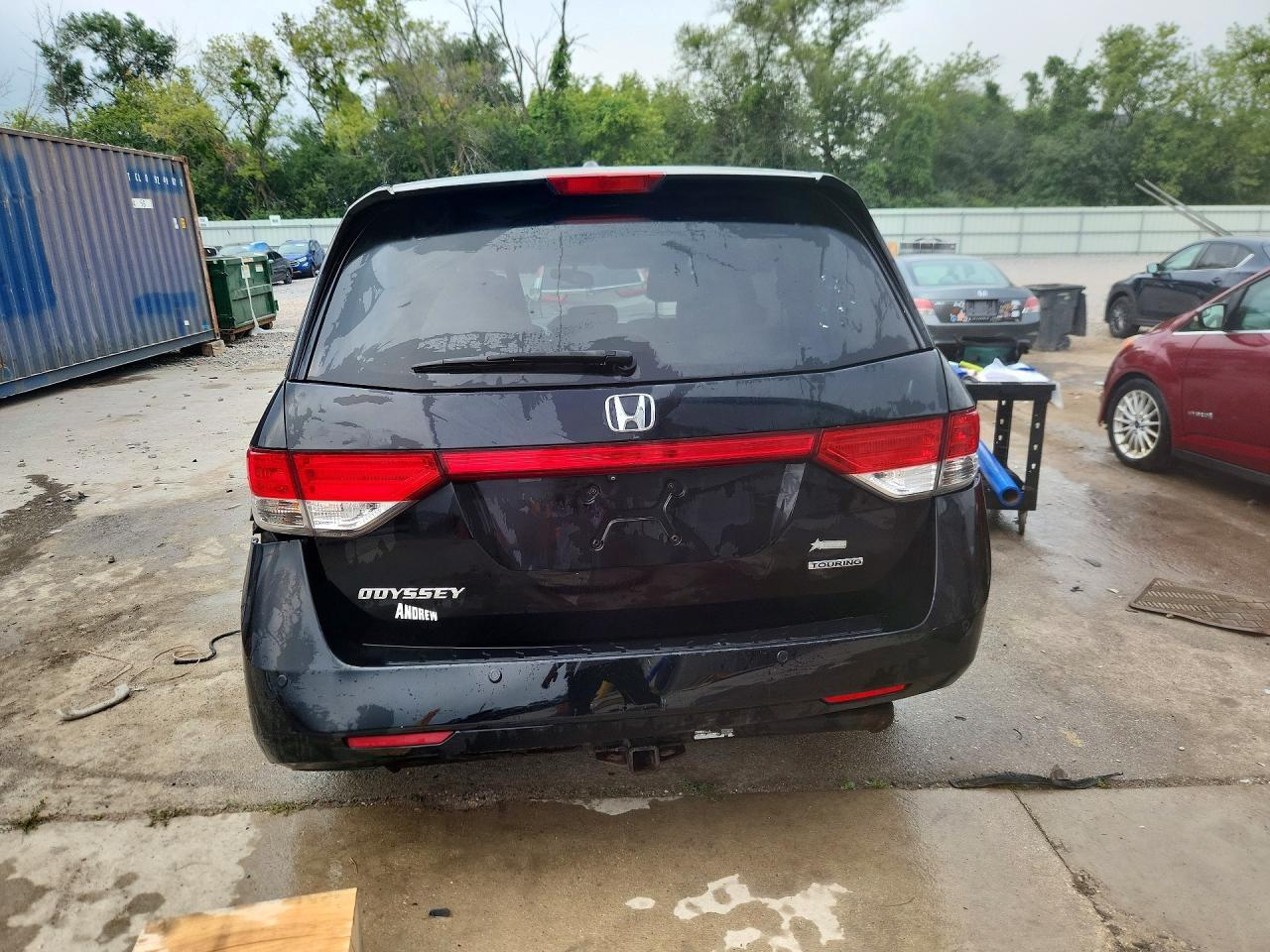 2016 Honda Odyssey Touring - zdjęcie 6
