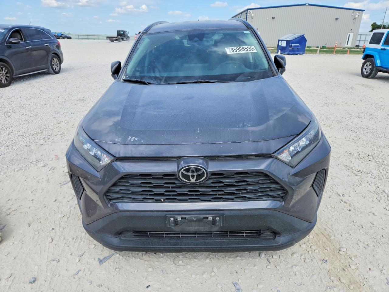 2021 Toyota Rav4 Le - zdjęcie 5