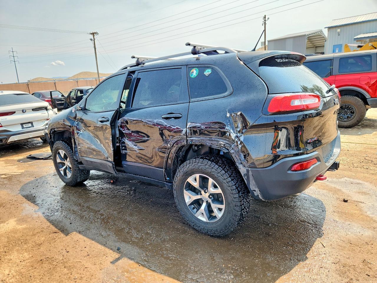 2015 Jeep Cherokee Trailhawk - zdjęcie 2