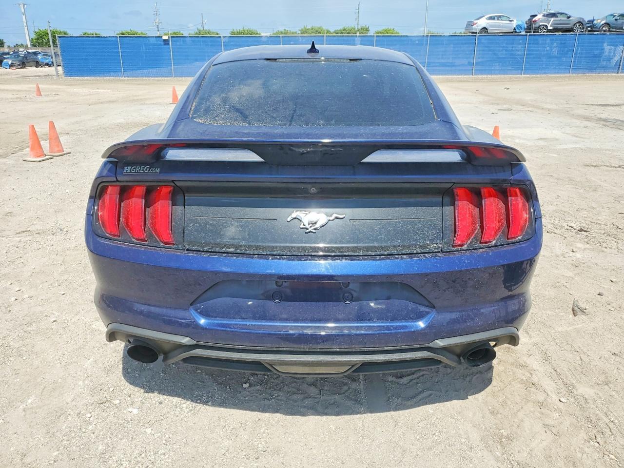 2020 Ford Mustang - zdjęcie 6