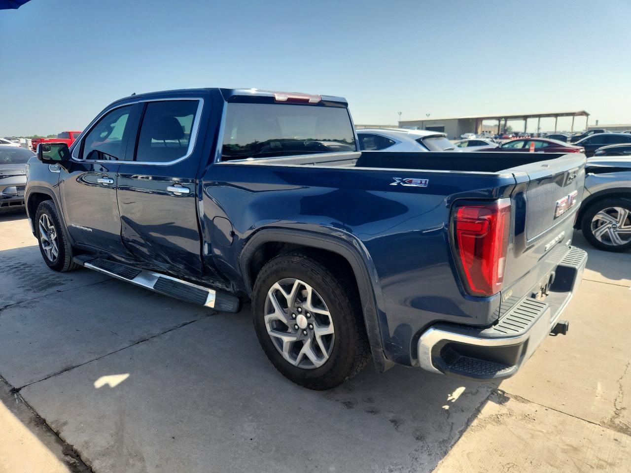 2022 GMC Sierra K1500 Slt - zdjęcie 2